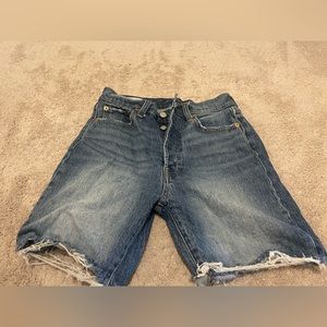 Gap Cheeky Midi Short High Rise Size 26/2